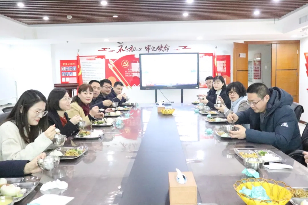 山东盈德律师事务所祝您元宵节快乐！